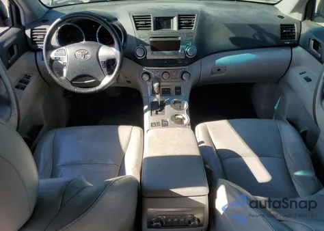 2012 Toyota Highlander Base z USA, uszkodzony, nr VIN 5TDBK3EH6CS097614